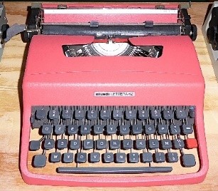 Macchine da scrivere manuali Olivetti, da tavolo e portatili Immagine 35