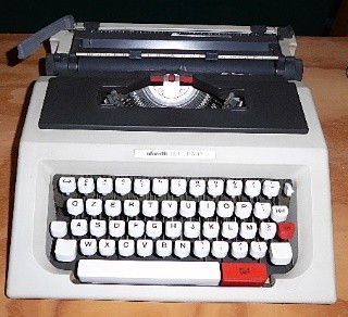 Macchine da scrivere manuali Olivetti, da tavolo e portatili Immagine 53