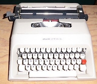 Macchine da scrivere manuali Olivetti, da tavolo e portatili Immagine 59