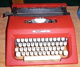 Macchine da scrivere manuali Olivetti, da tavolo e portatili Immagine 64